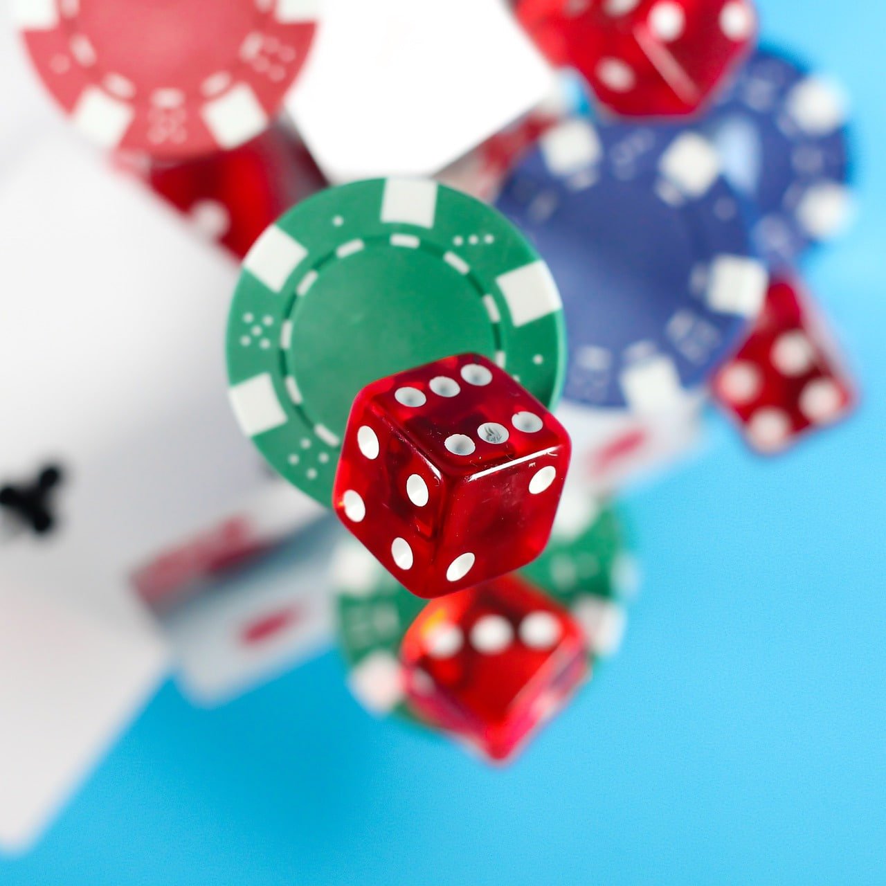 Panel taruhan intuitif dengan opsi yang jelas Panel kontrol taruhan Speed Baccarat dengan tombol-tombol untuk Pemain, Banker, dan Seri
